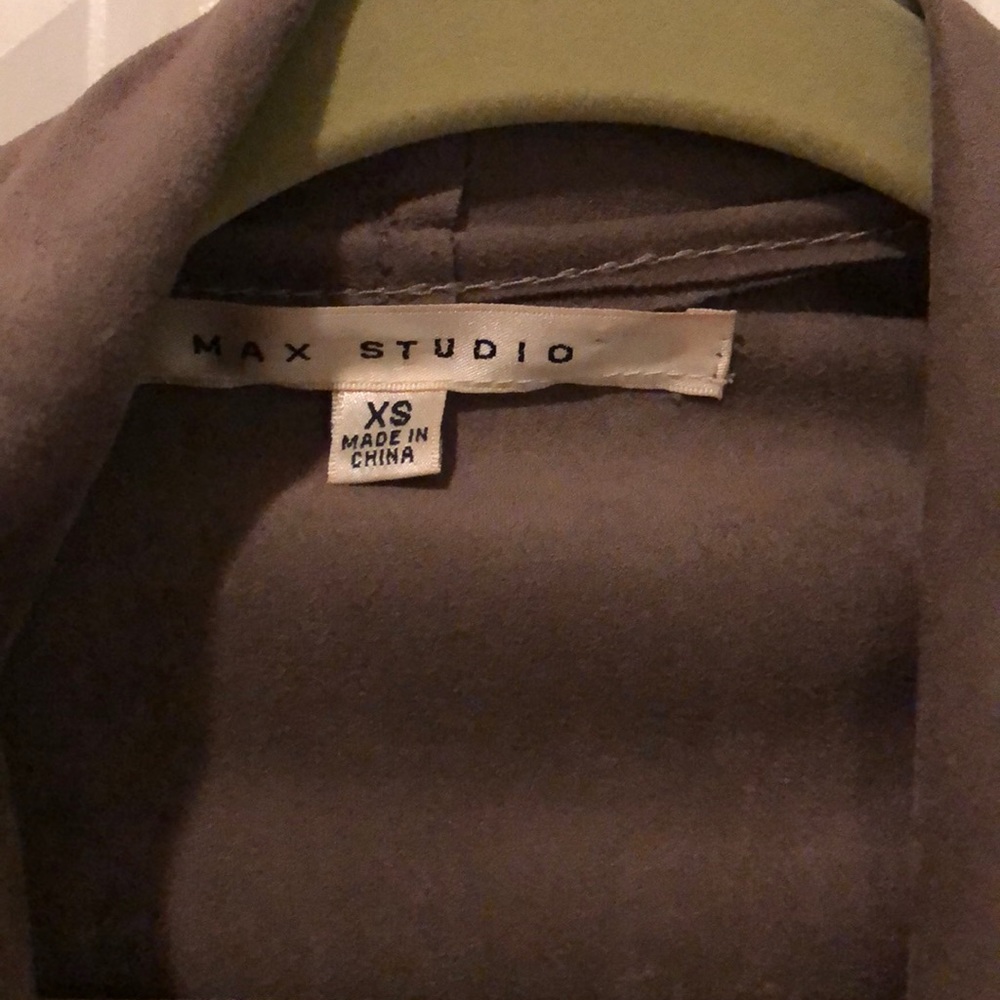 Jacket - Picture 4 of 5